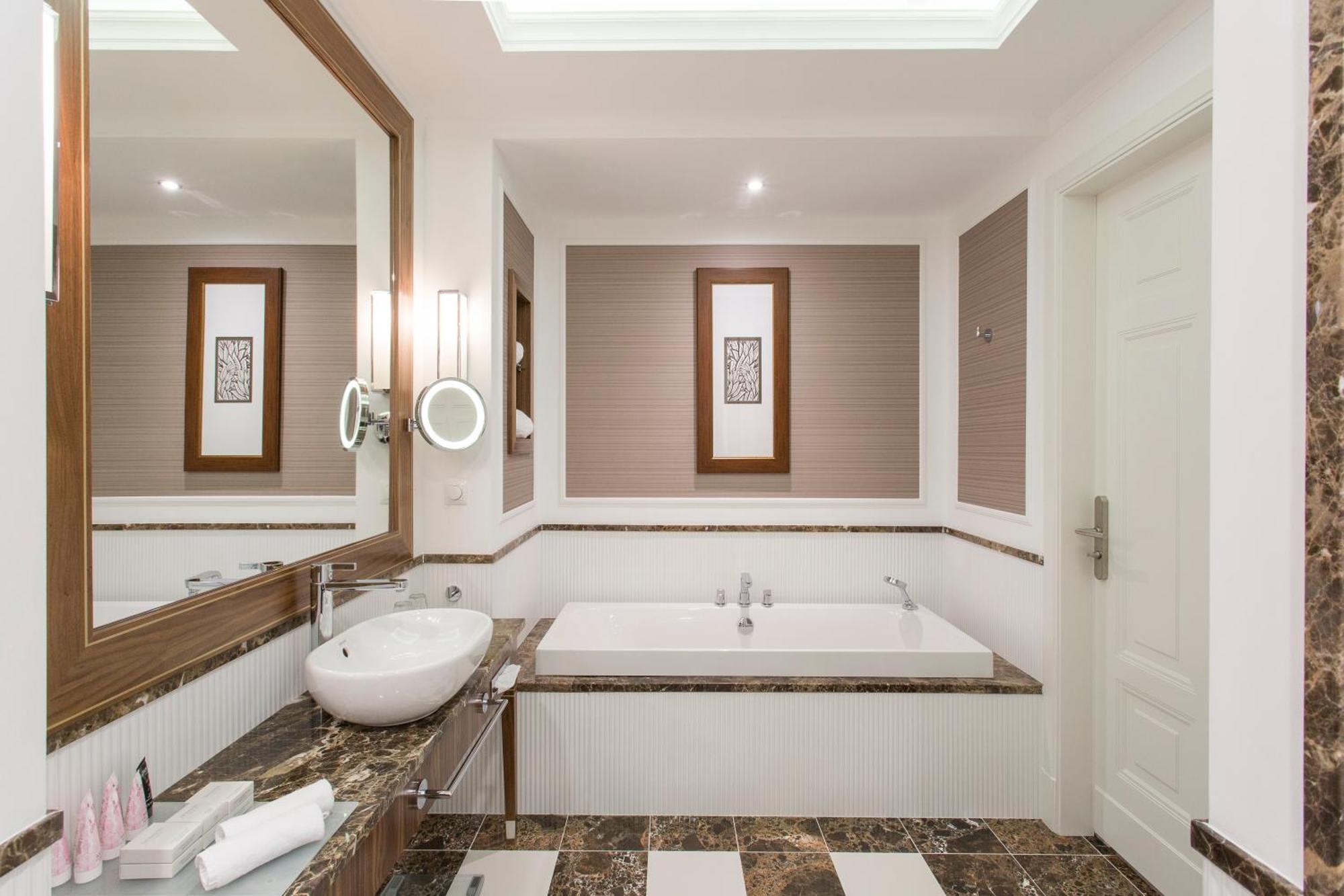 Hotel Spa Dr Irena Eris Polanica Zdroj Екстер'єр фото